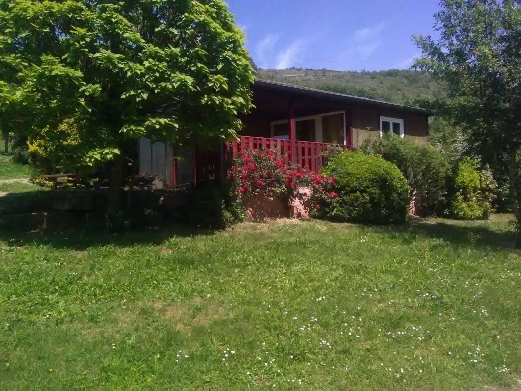 La Fregiere Chalets Clairvaux-d'Aveyron Eksteriør bilde